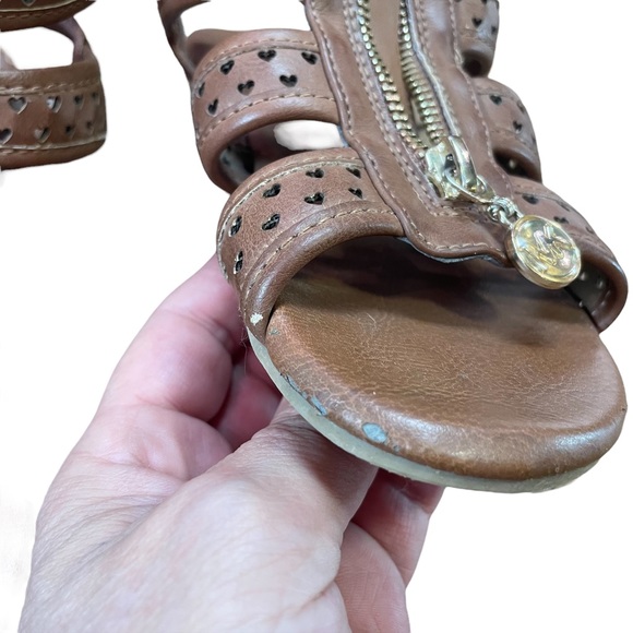 Michael Kors Gladiator Sandals Girls Size 13, Tan/Brown In colour - Picture 5 of 16